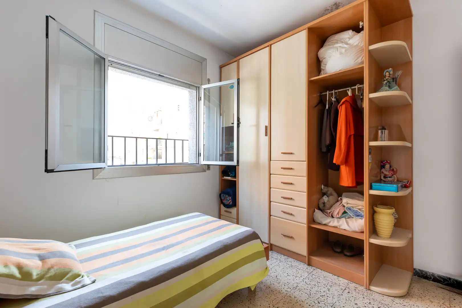 Habitación de Casa o chalet en venta en Terrassa con Terraza, Horno y Microondas