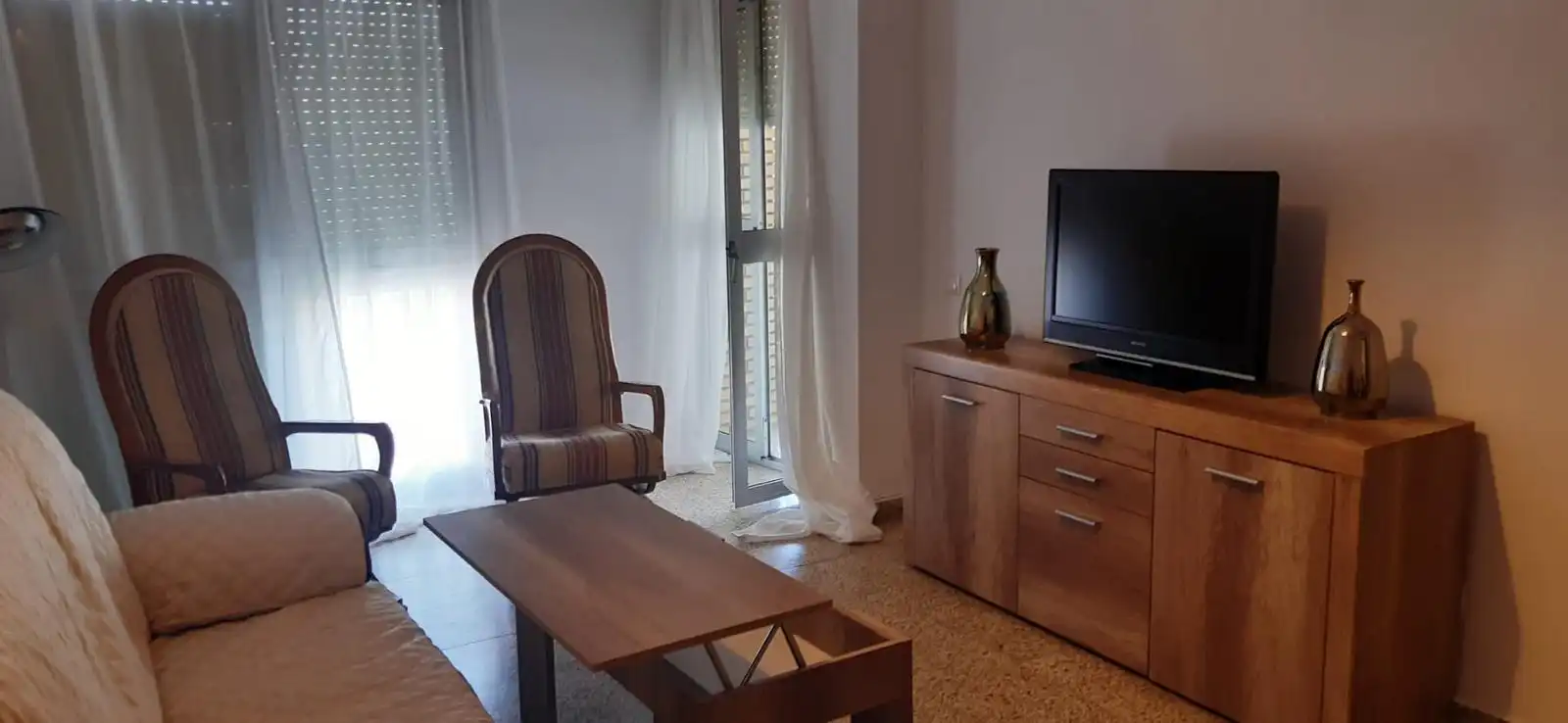 Sala de estar de Piso en venta en Alcalá del Río con Aire acondicionado, Terraza y Amueblado