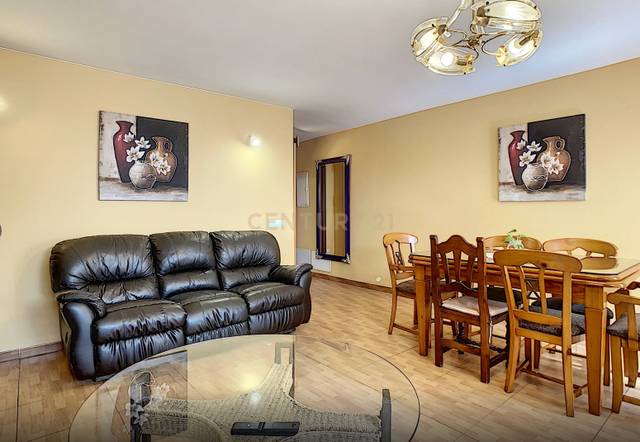 Apartamento en Venta en CL JUAN RAMON JIMENEZ 2BENALMADENA (MÁLAGA), 8 en Arroyo de la Miel