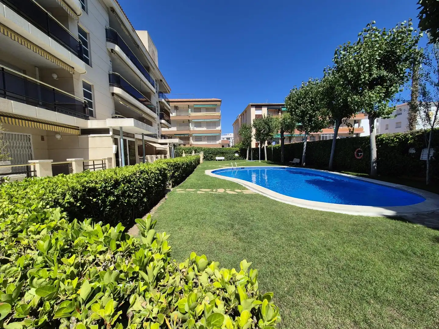 Schwimmbecken von Erdgeschoss zum Verkauf in El Vendrell mit Klimaanlage, Heizung und Terrasse