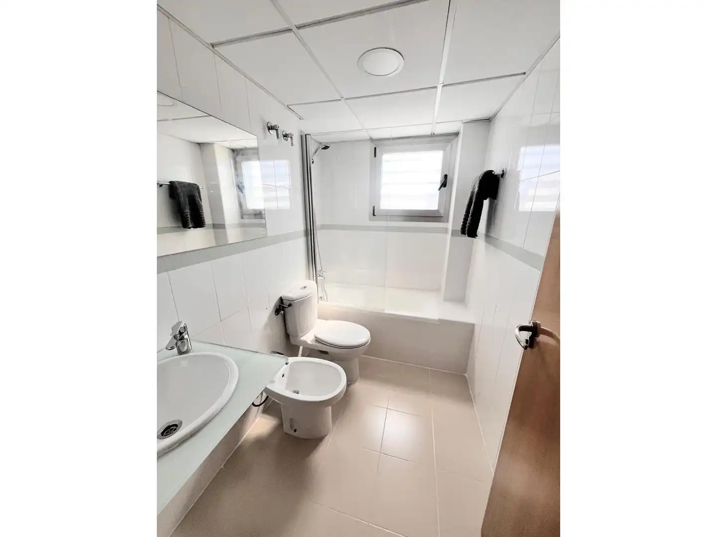 Bathroom of Ground floor for rent in L'Alfàs del Pi  with Air Conditioner, Heating and Terrace