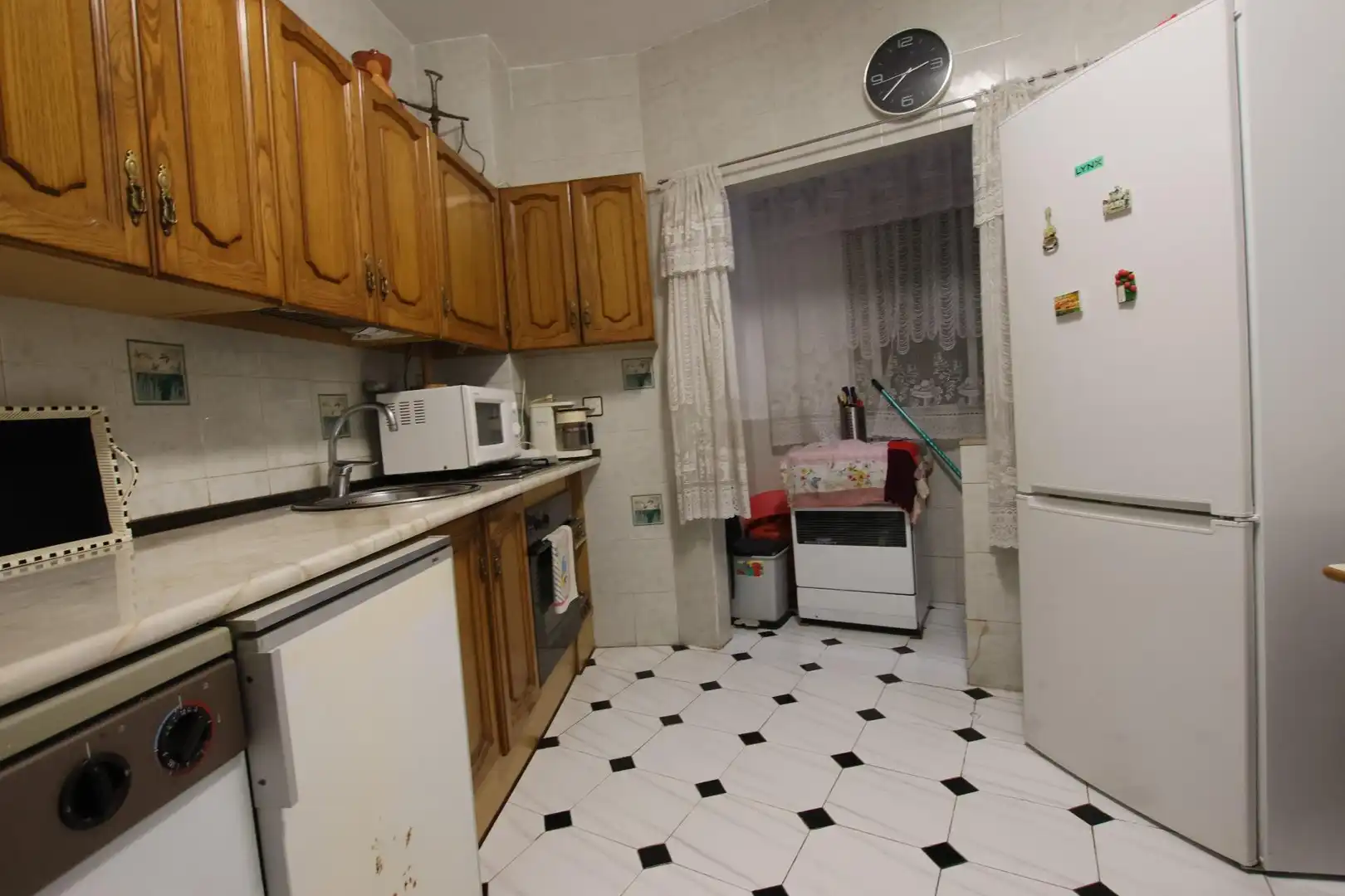 Kitchen of Houses for sale in La Garrovilla   with Terrace