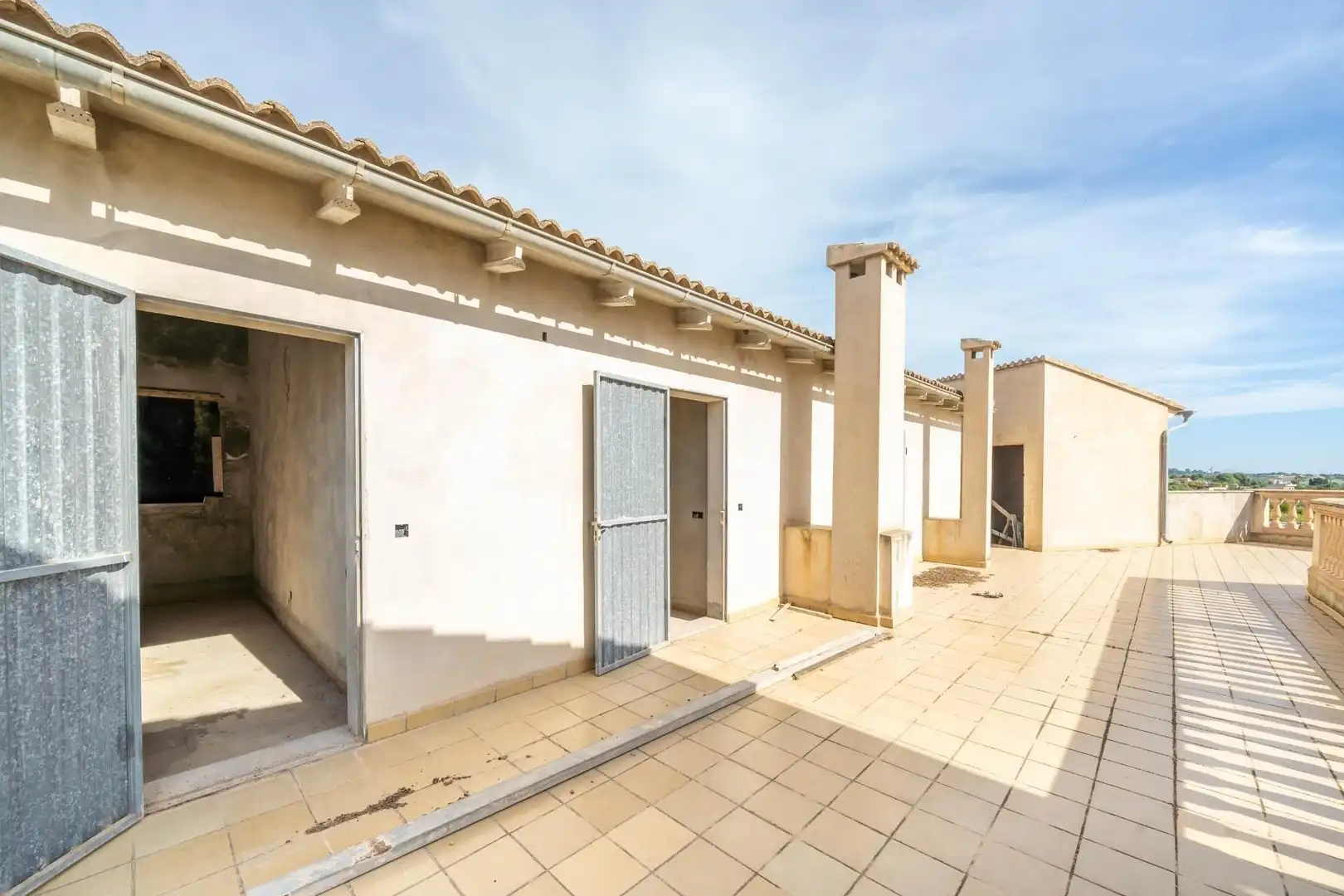 Exterior view of Buildings for sale in Maria de la Salut