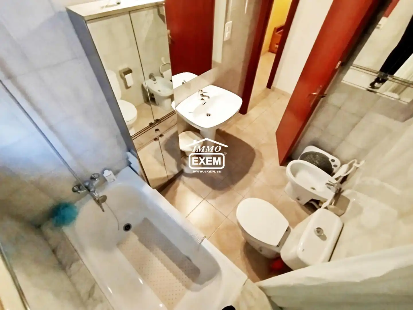Bany de Pis en venda en Lleida amb Calefacció, Terrassa i Balcó