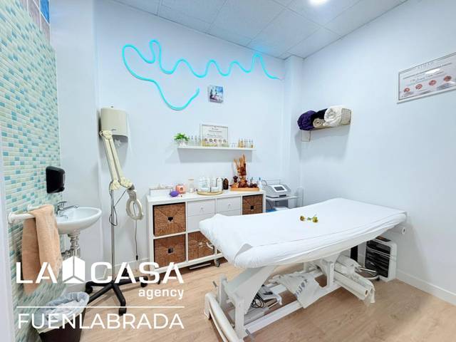 Local comercial en Alquiler en Calle de las Eras en El Arroyo - La Fuente