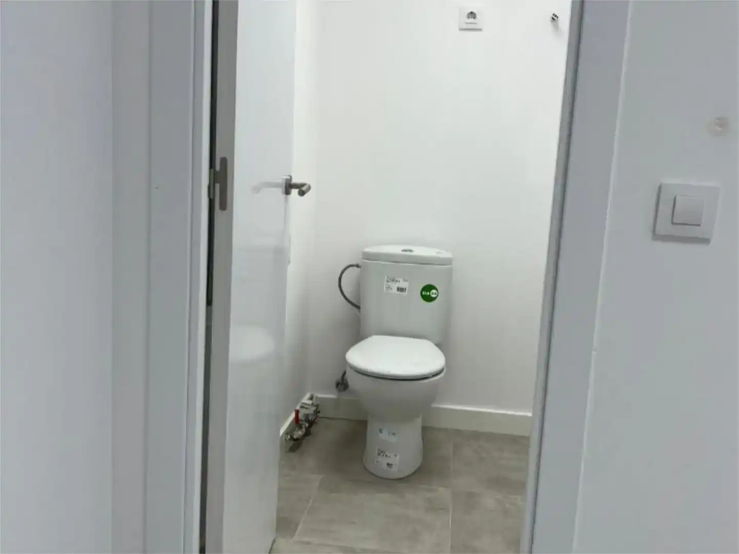Bany de Planta baixa en venda en Madrid amb Aire condicionat