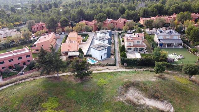 Casa-chalet en Venta en Carrer de les Mèlies en Bonmont Terres Noves