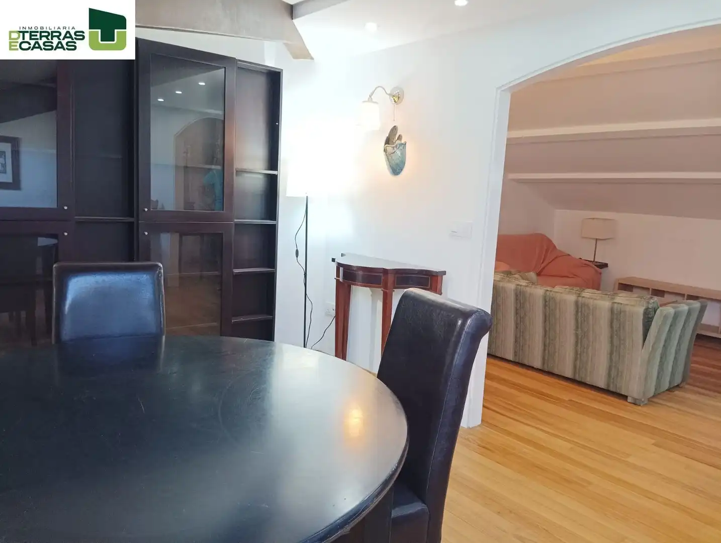 Comedor de Ático de alquiler en Pontevedra Capital  con Calefacción, Terraza y Amueblado