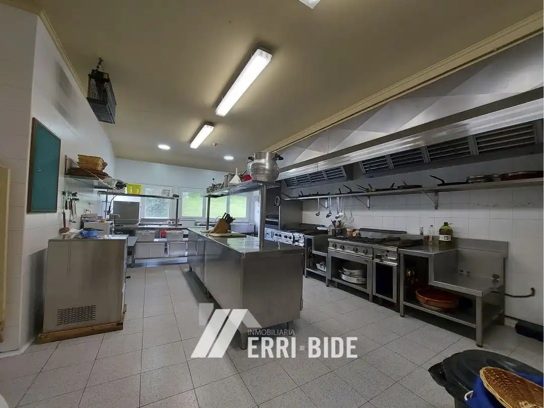 Cocina de Local en venta en Mungia con Aire acondicionado