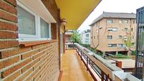 Exterior view of Flat for sale in  Madrid Capital  with Heating, Terrace and Swimming Pool