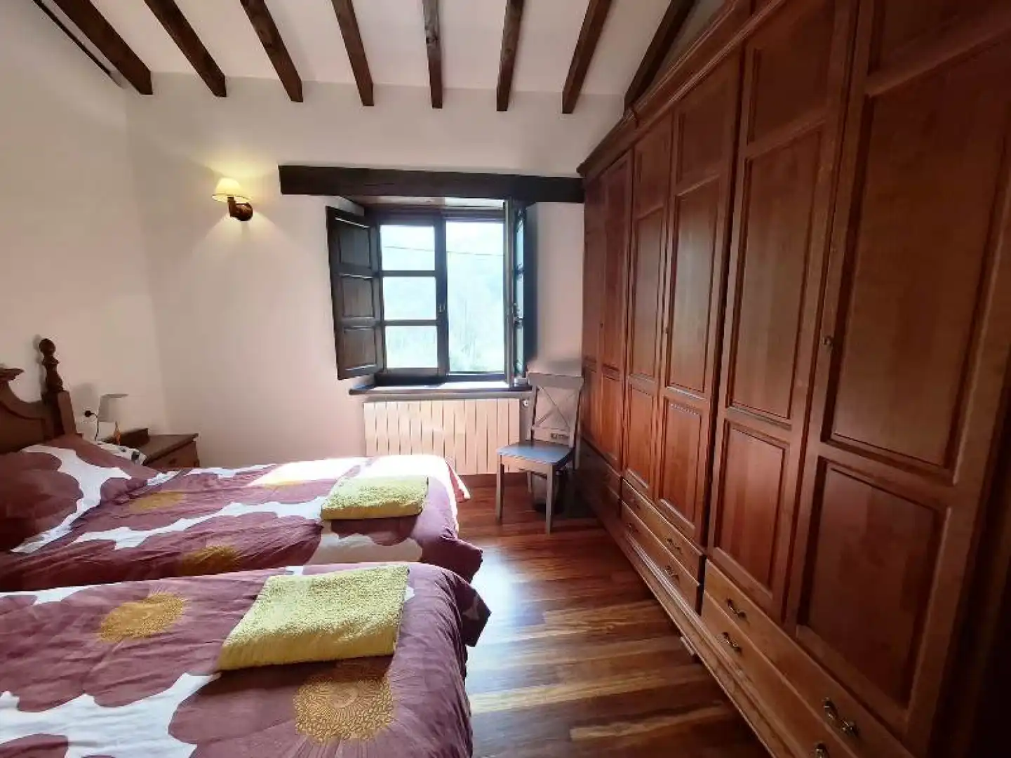 Habitación de Casa o chalet en venta en Los Tojos  con Calefacción y Trastero
