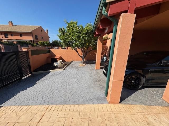 Single-family semi-detached for sale in Calle PERDIU, Coma-ruga platja