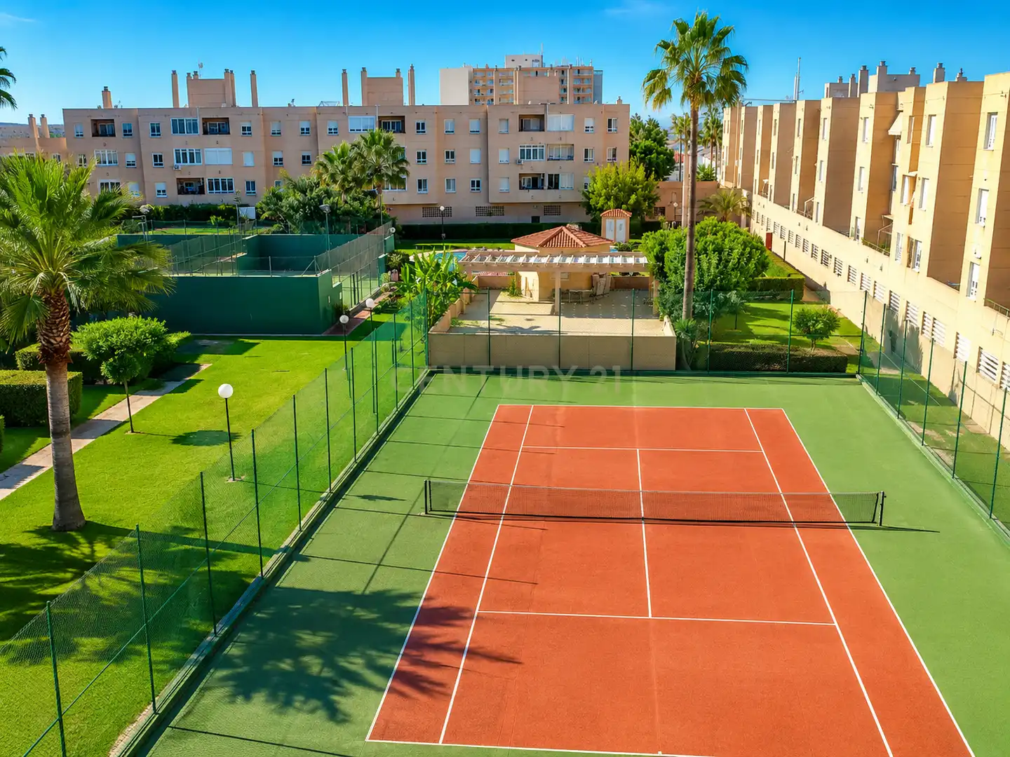 Außenansicht von Wohnungen zum Verkauf in Málaga mit Klimaanlage, Privatgarten und Abstellraum