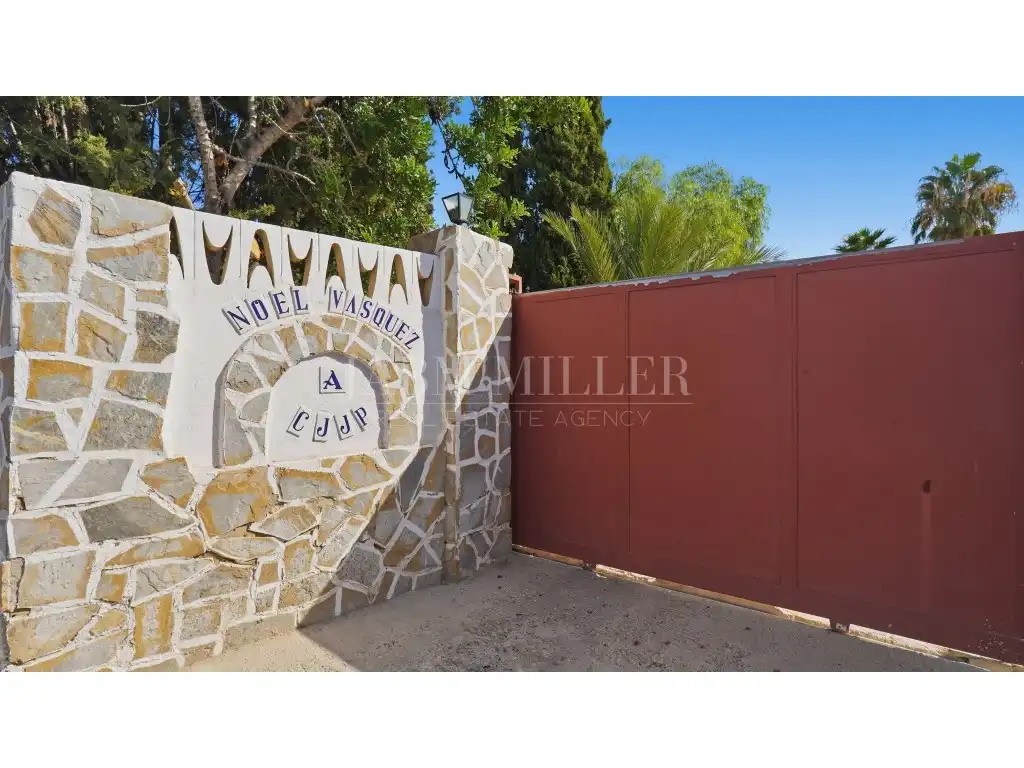 Houses for sale in La Huerta  