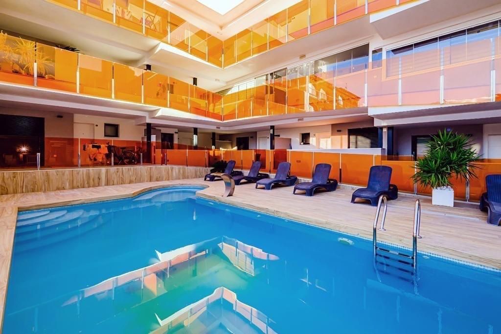 Piscina de Apartament en venda en Torrevieja amb Terrassa i Piscina comunitària