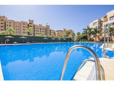 Apartment mit Pool zum Verkauf in Avenida Cisnes 1