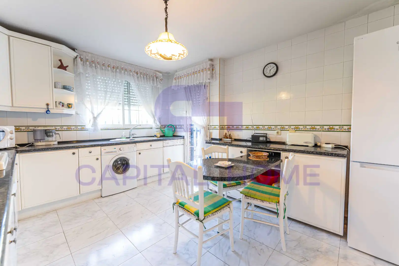 Doppelhaushälfte mit Garten zum Verkauf in Calle del Roble, imagen 18