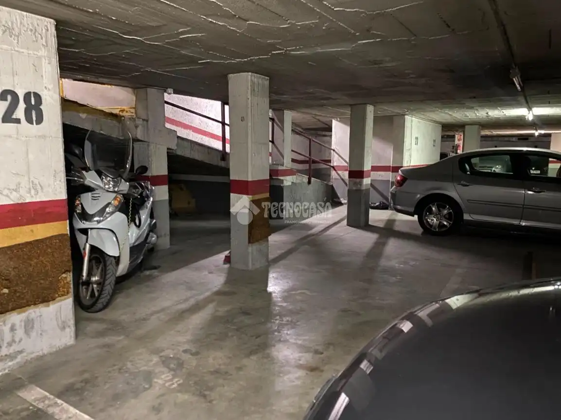 Aparcament de Garatge en venda en L'Hospitalet de Llobregat