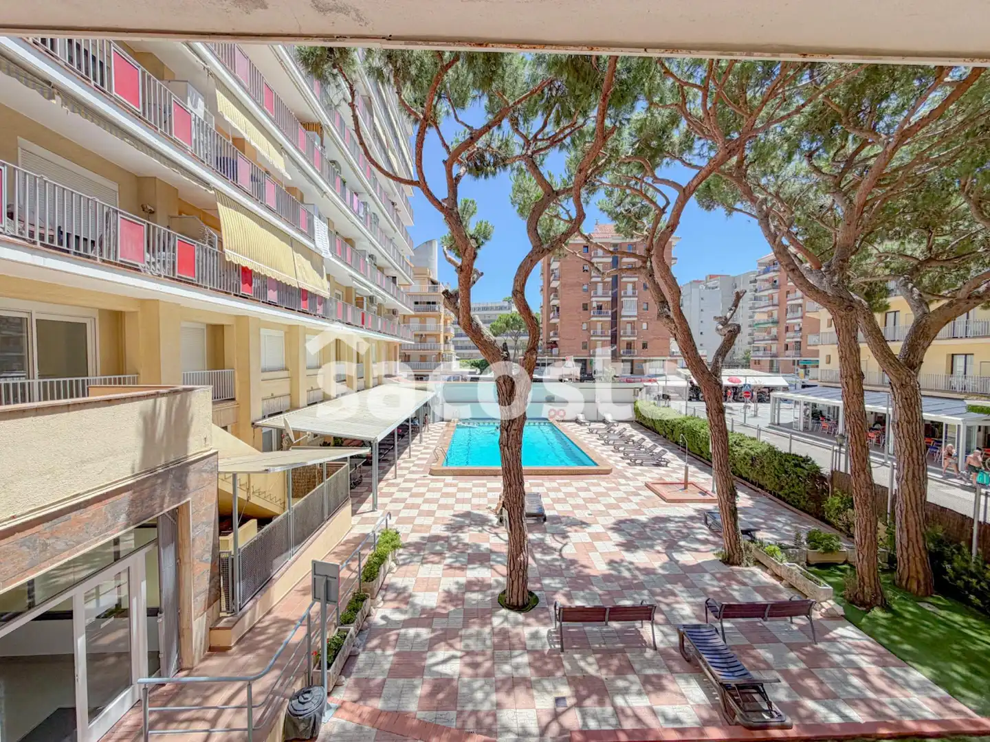 Piscina de Piso en venta en Blanes con Calefacción, Terraza y Balcón