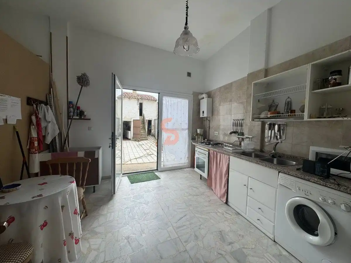 Cocina de Piso en venta en Cigales con Calefacción, Terraza y Trastero