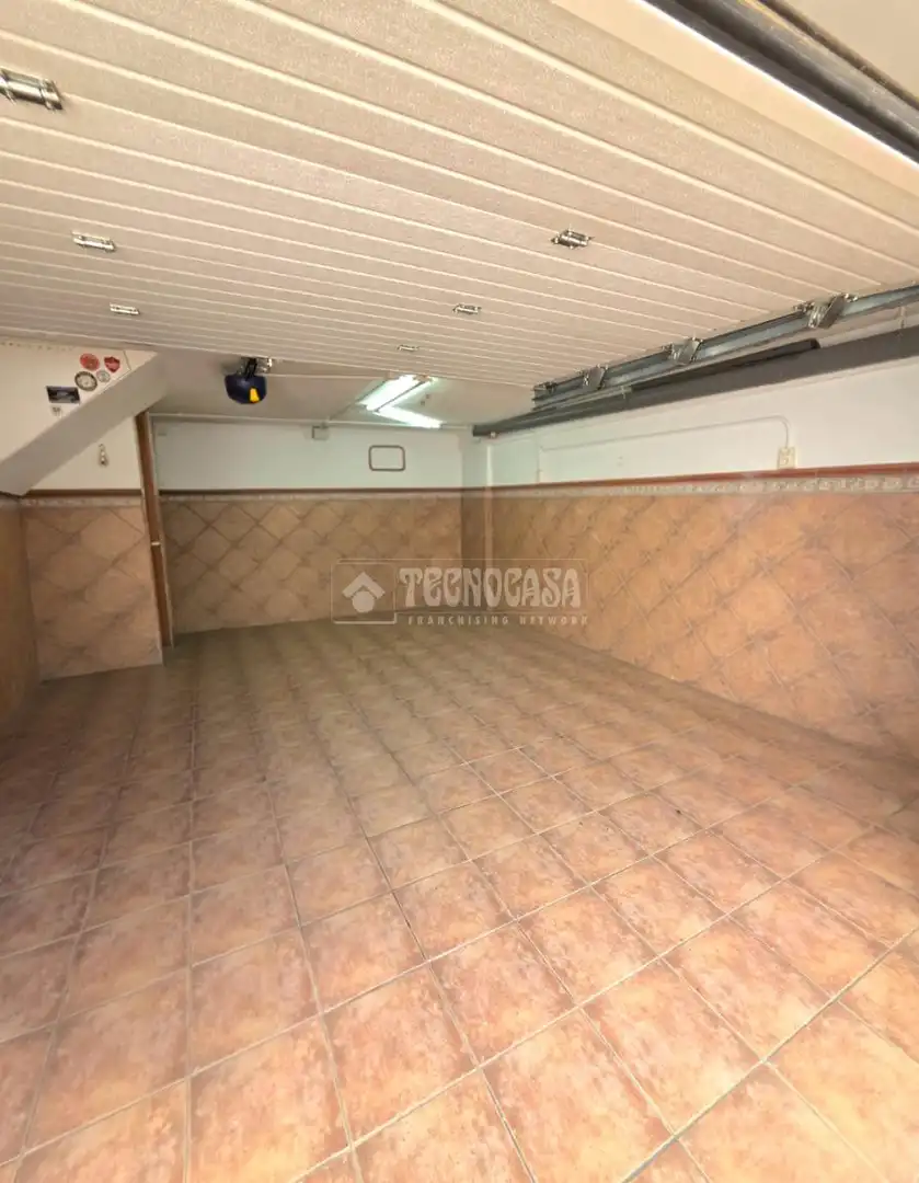 Haus oder Chalet zum Verkauf in Almería mit Klimaanlage, Privatgarten und Terrasse