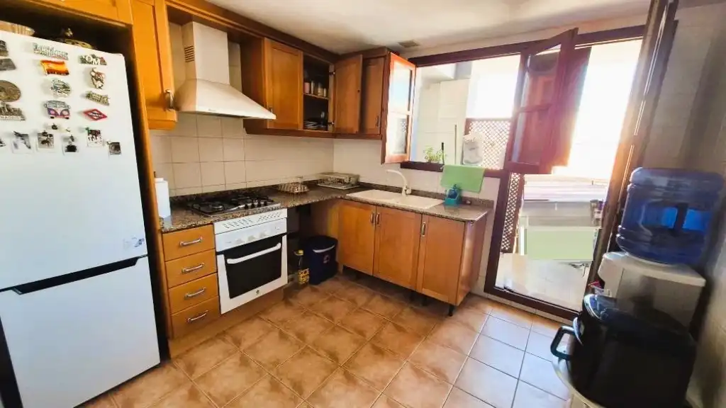 Cuina de Àtic en venda en Rocafort amb Aire condicionat, Traster i Moblat
