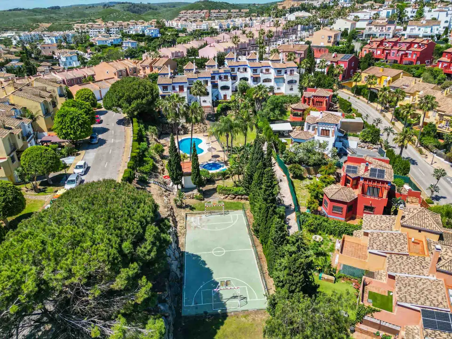 Adossat amb piscina en venda a La Alcaidesa, imagen 48