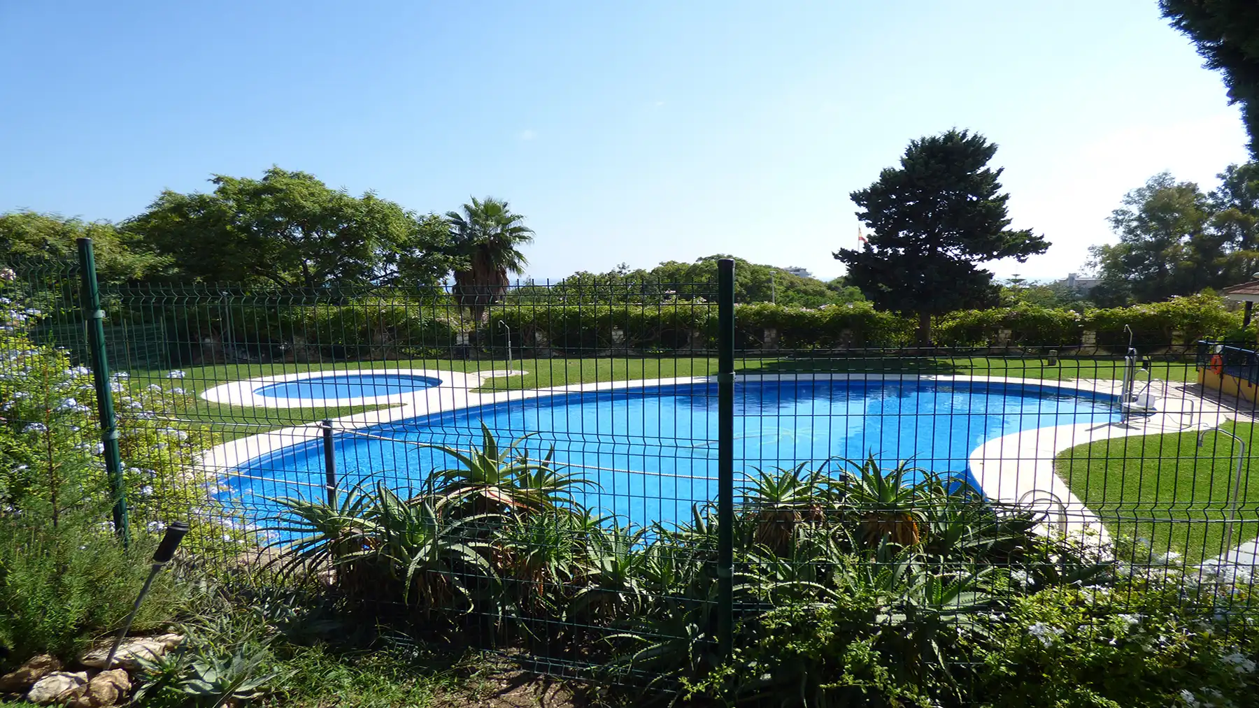 Piscina de Piso en venta en Benalmádena con Aire acondicionado, Terraza y Trastero