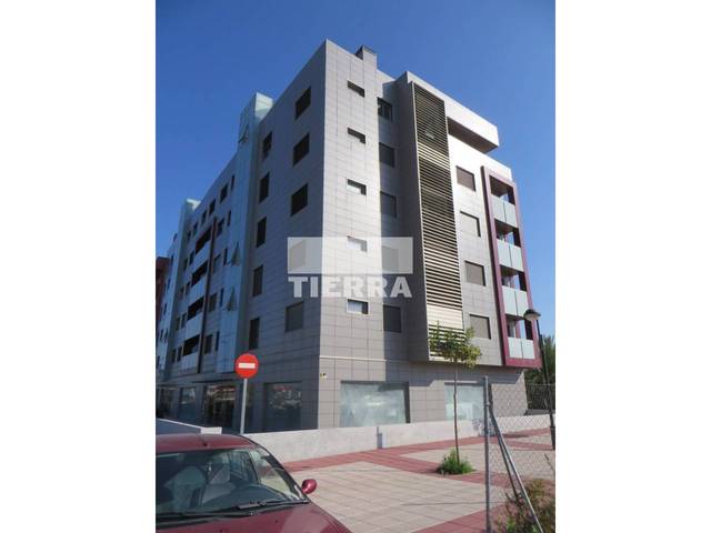 Garaje en Venta en Calle Acequia Caravija en Juan de Borbón