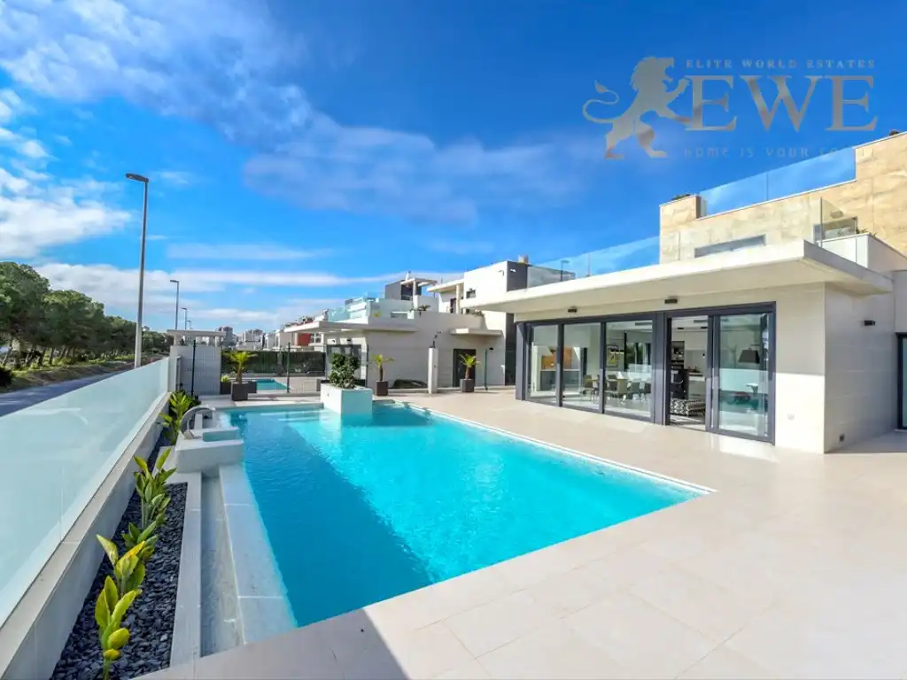 Xalet amb piscina en venda a Orihuela Costa, imagen 2