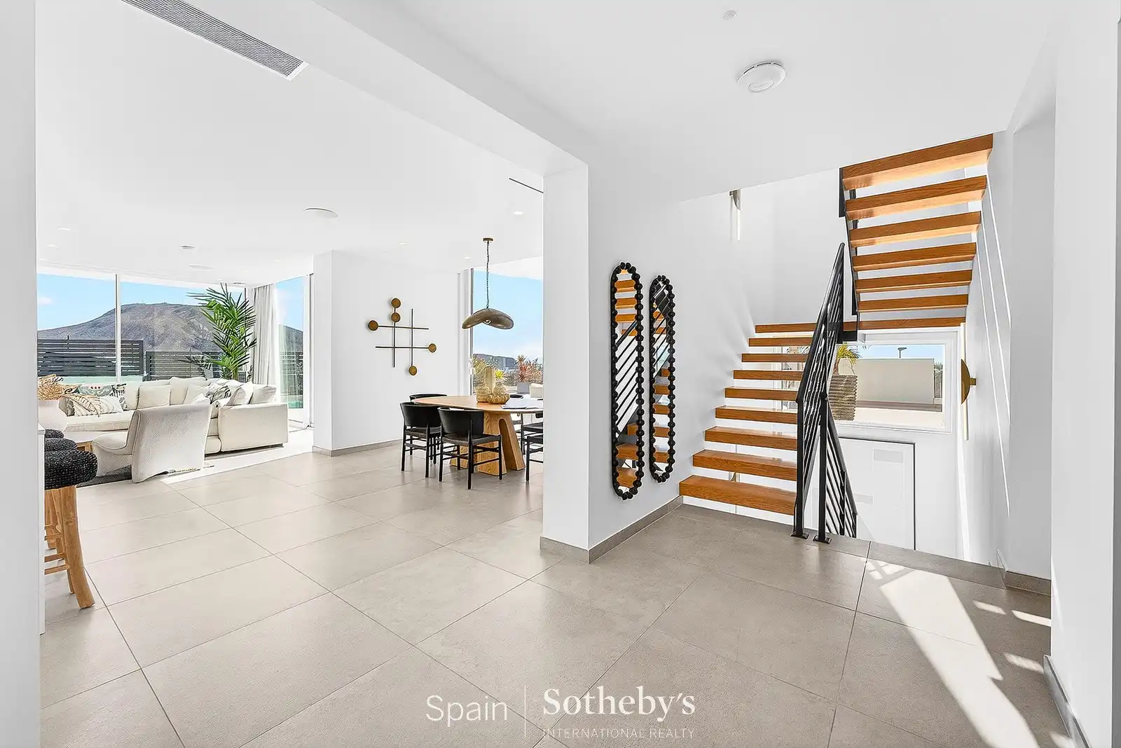 Houses for sale in Adeje  with Air Conditioner, Heating and Terrace