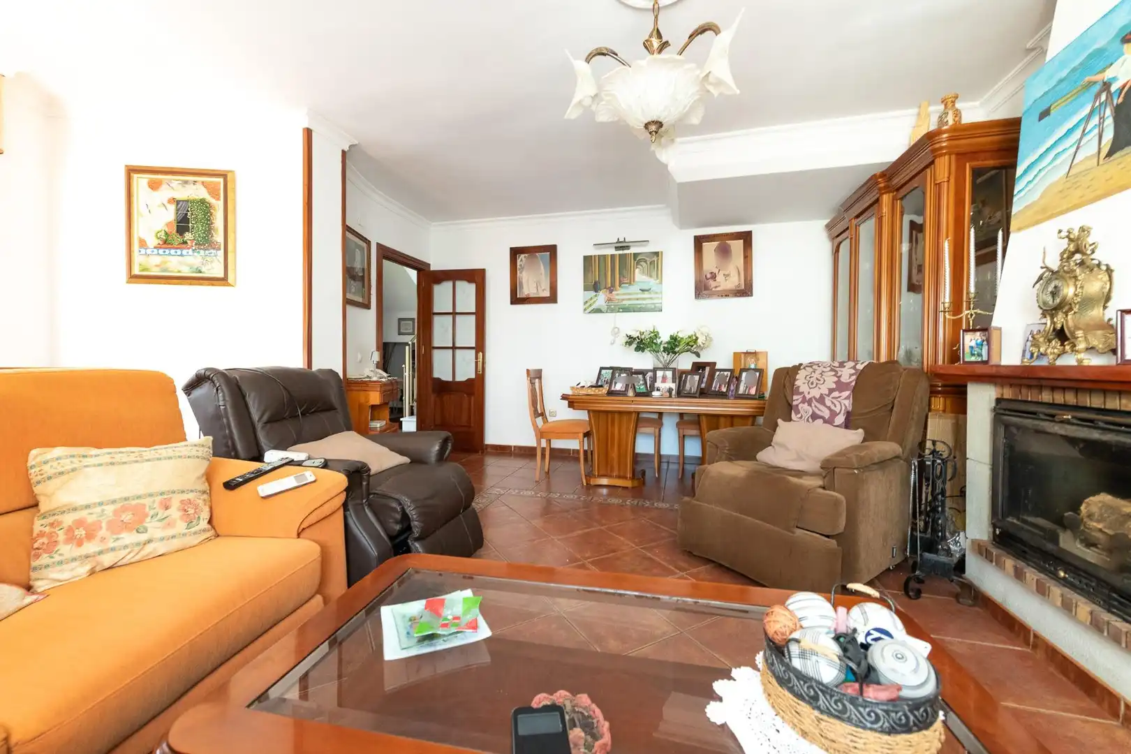 Sala de estar de Casa adosada en venta en Rincón de la Victoria con Trastero y Piscina comunitaria