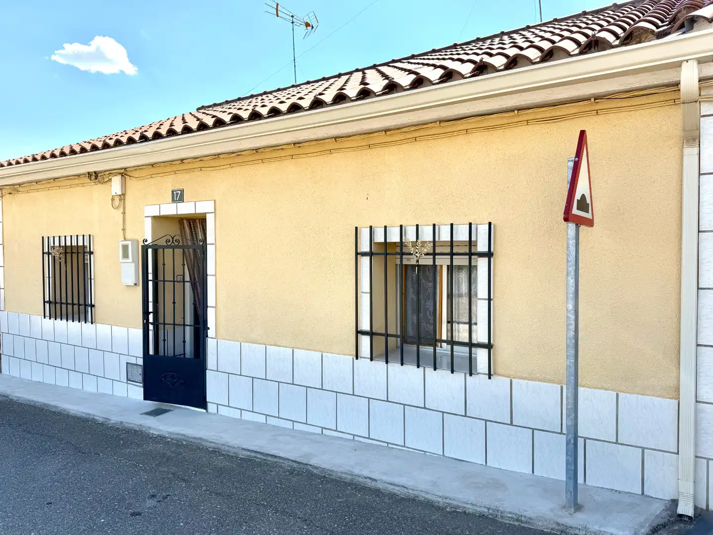Vista exterior de Casa o chalet en venta en El Carpio de Tajo