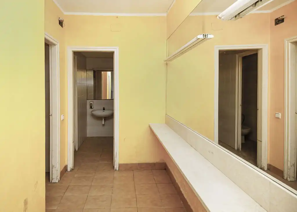 Business premises for sale in C/ Del Valls, imagen 20
