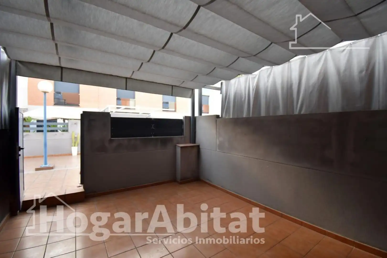 Terrassa de Casa adosada en venda en Almazora / Almassora amb Terrassa, Traster i Moblat