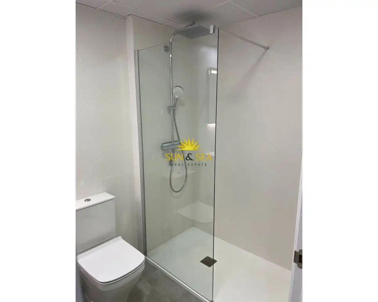 Bathroom of Apartments for rent in Finestrat  with Air Conditioner, Heating and Terrace