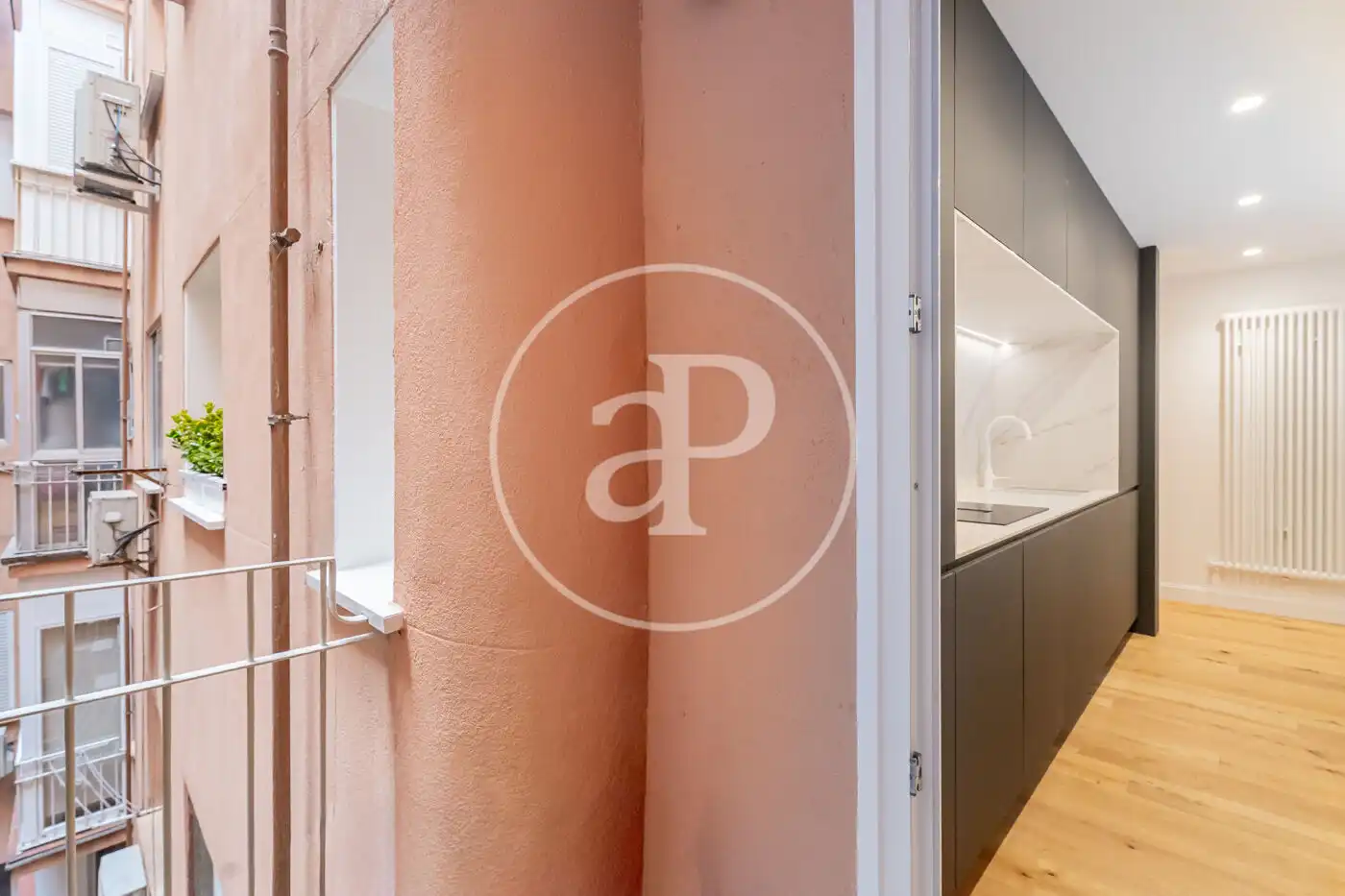 Flat for sale in Madrid  with Air Conditioner, Heating and Terrace