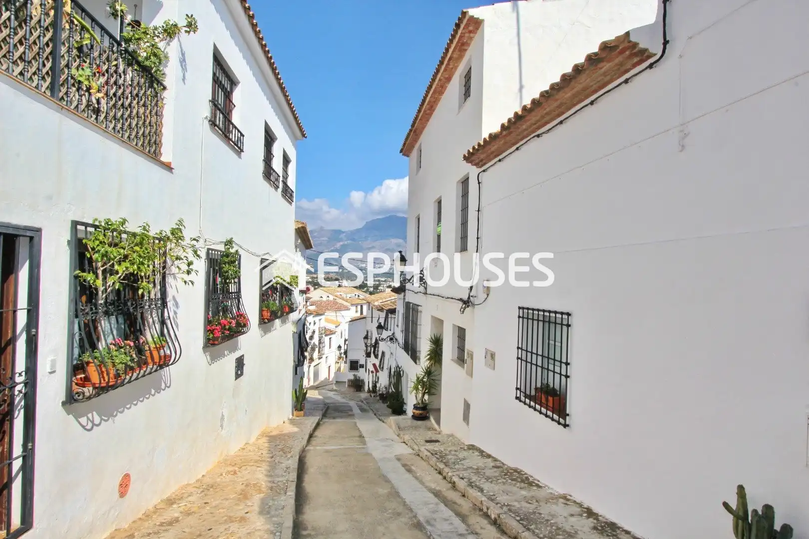 Country homes for sale in Altea ciudad