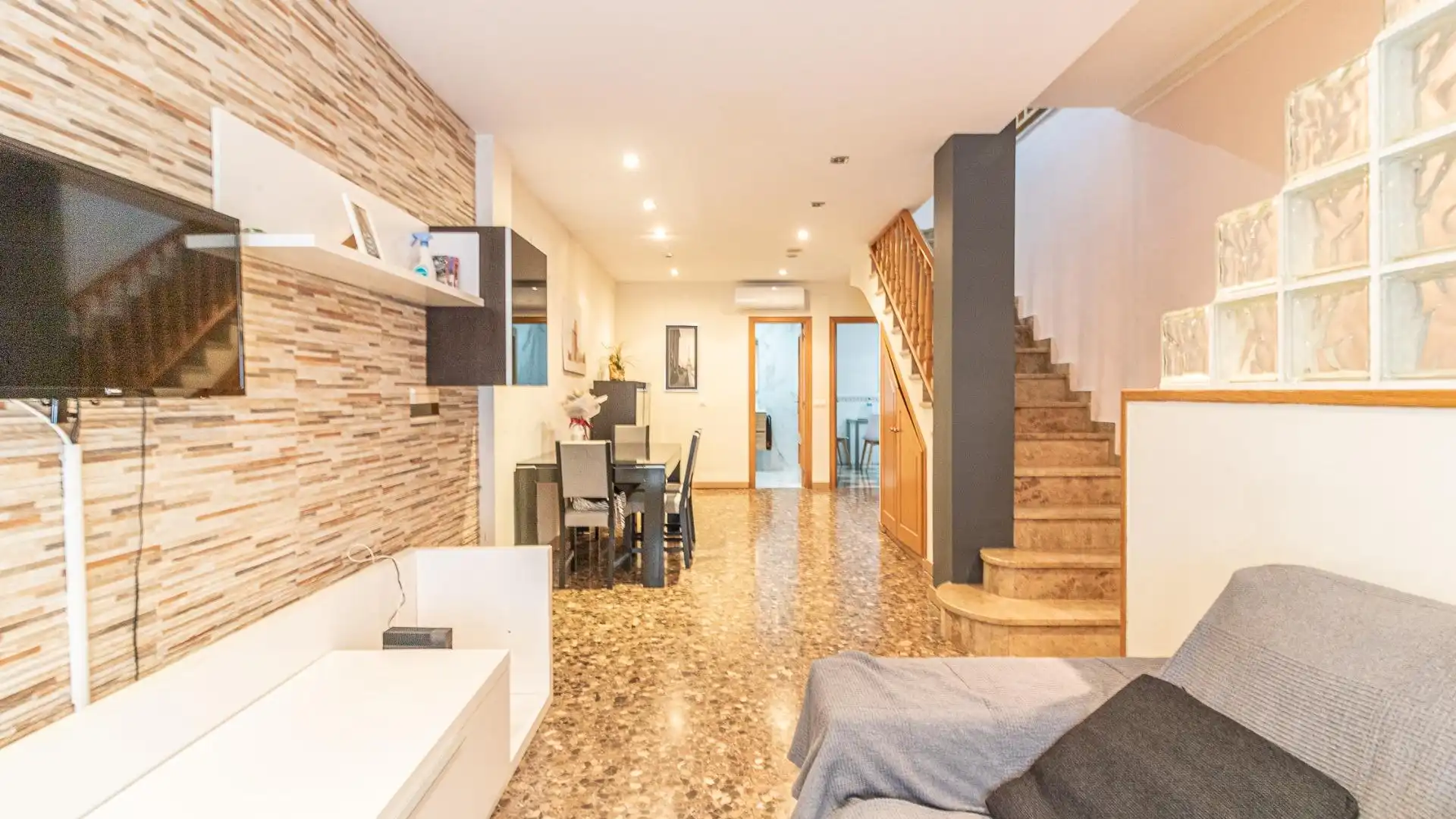 Duplex for sale in Carlet  with Air Conditioner