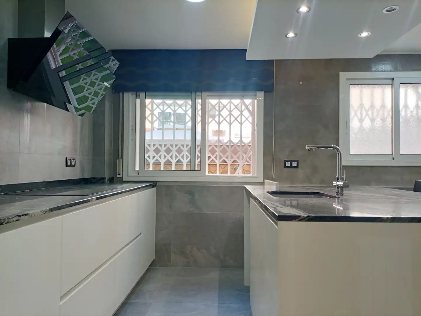 Cocina de Piso de alquiler en Martorell con Calefacción, Jardín privado y Terraza