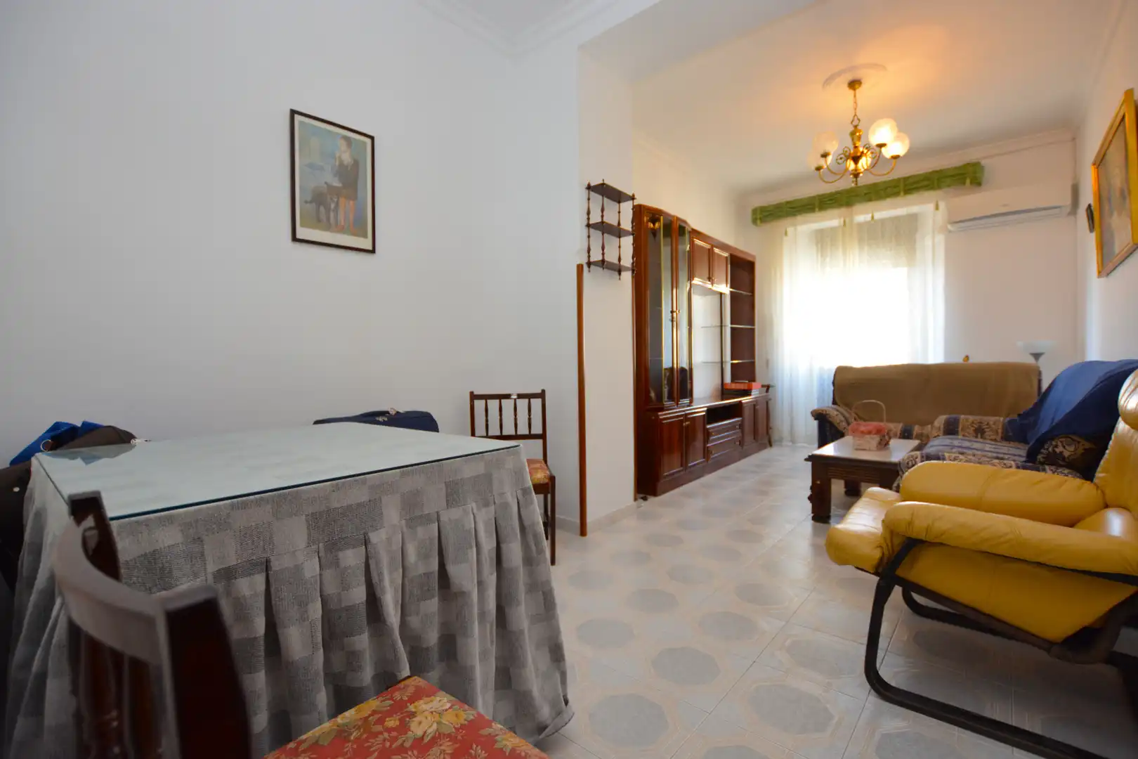 Sala de estar de Casa adosada en venta en Santa Olalla del Cala con Aire acondicionado, Terraza y Balcón