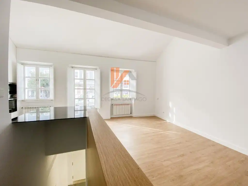 Vista exterior de Casa adosada en venta en Santiago de Compostela  con Balcón