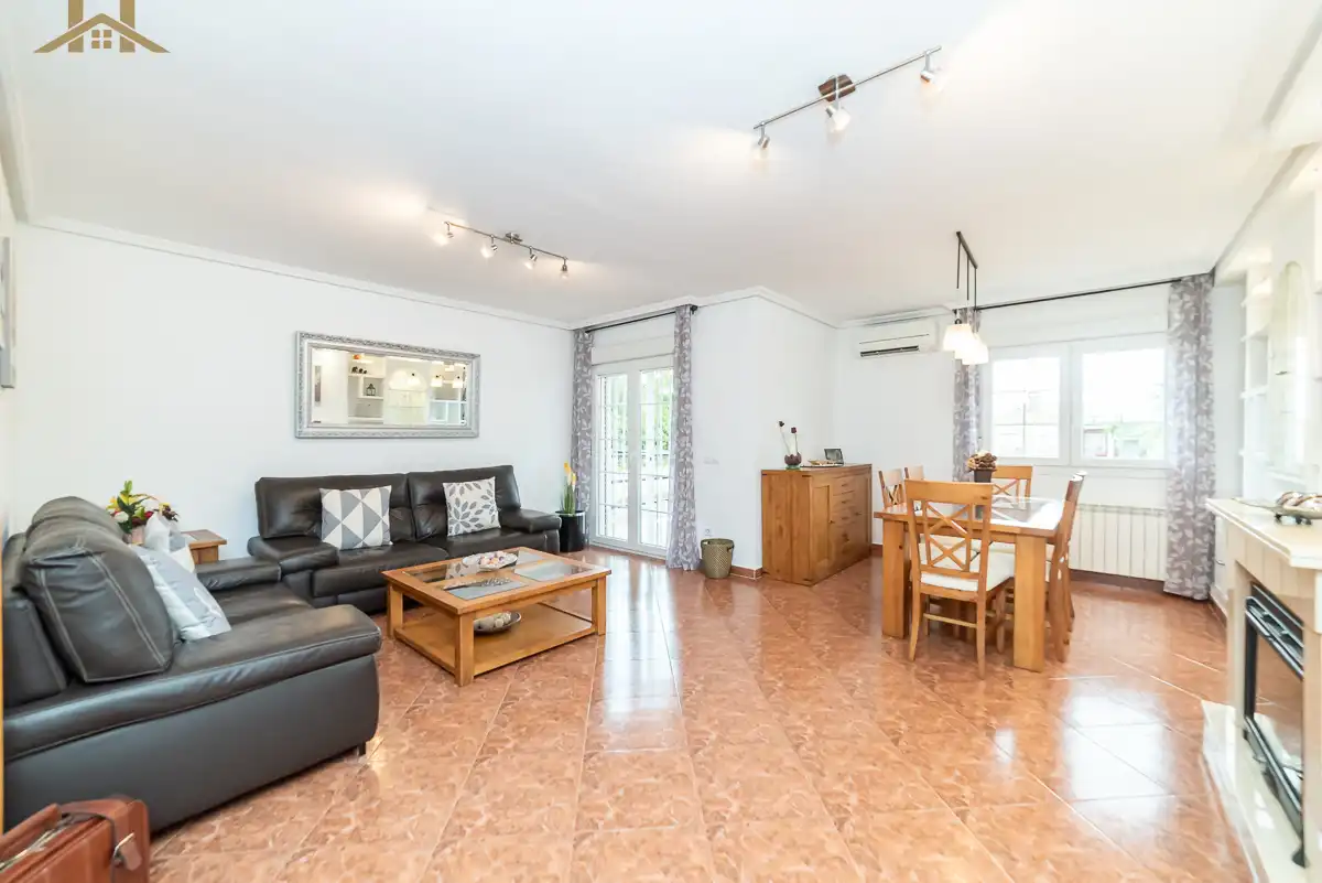Villa mit Terrasse zum Verkauf in Calle Miguel de Cervantes 49, imagen 4