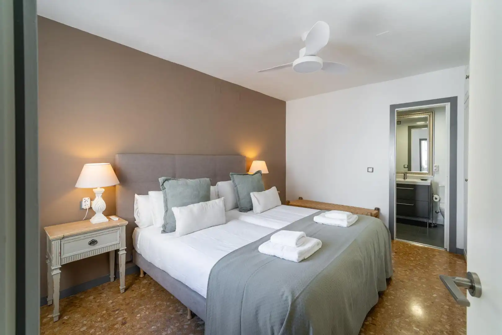 Piso con terraza en alquiler en Calle Betis, imagen 4