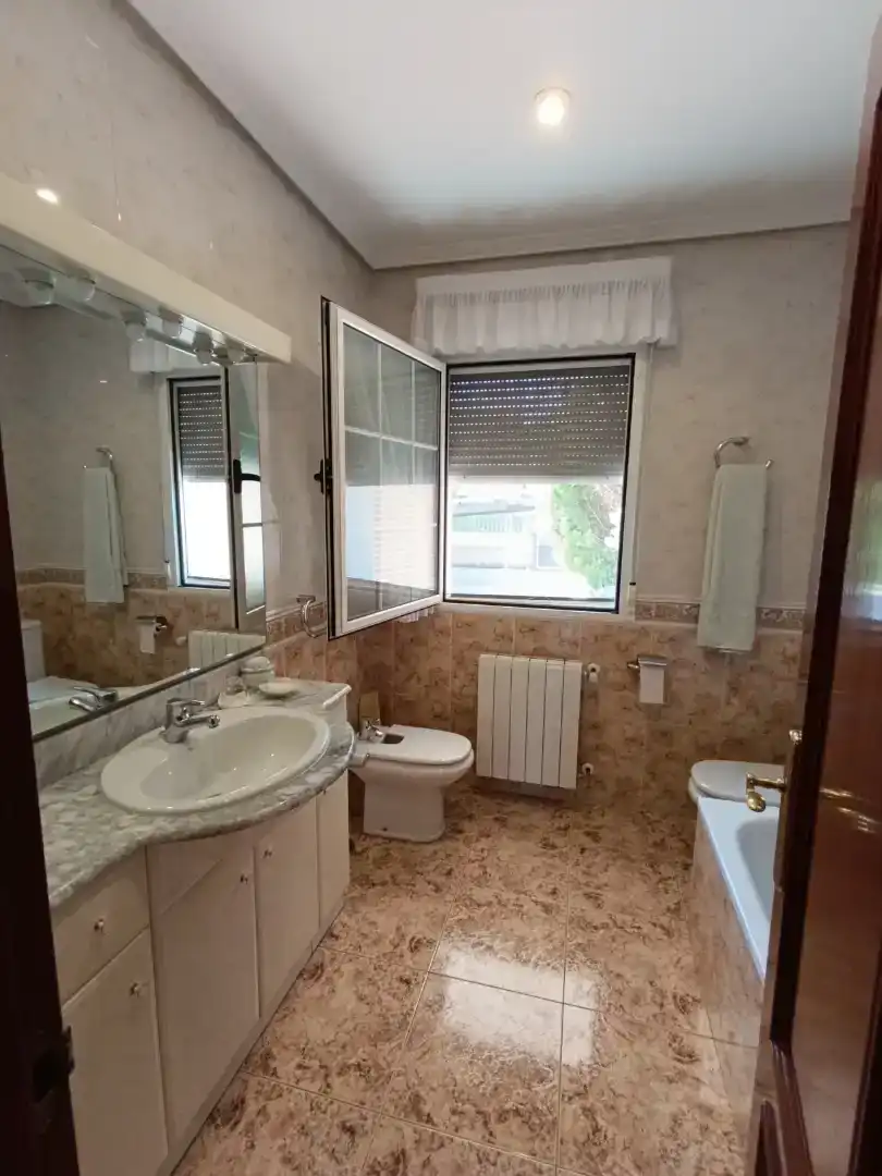 Bany de Casa o xalet en venda en Valladolid Capital amb Piscina i Balcó