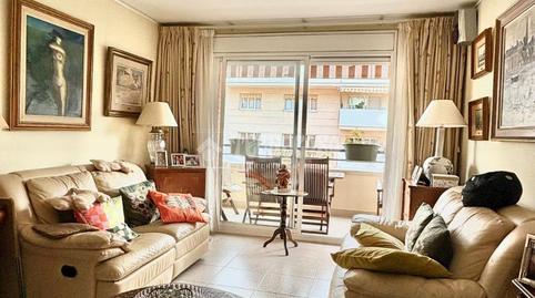 Foto 2 de Piso en venta en Muntanyeta, Barcelona