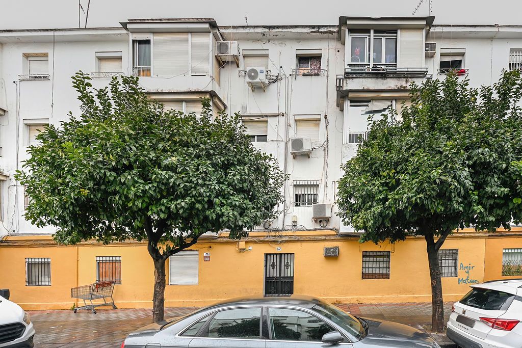 Flat for sale in C/ Mejillón, San Jerónimo - La Bachillera