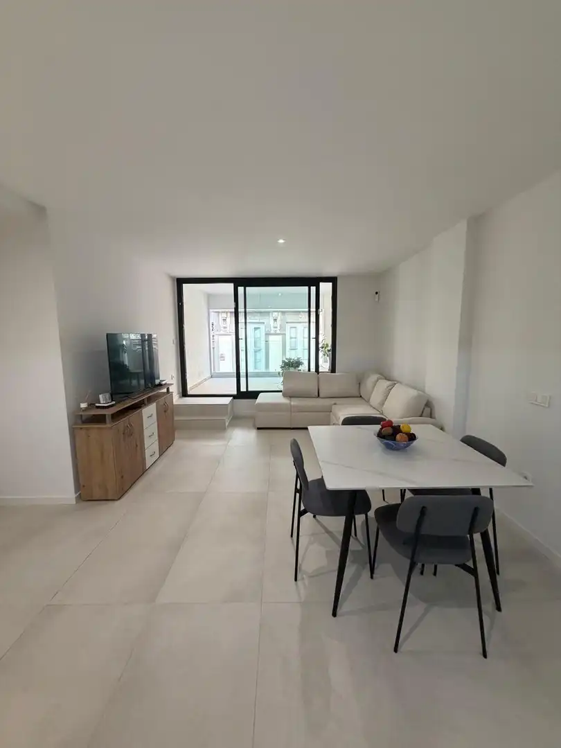 Living room of Flat for sale in Santa Cruz de Tenerife  with Terrace, Storage room and Furnished