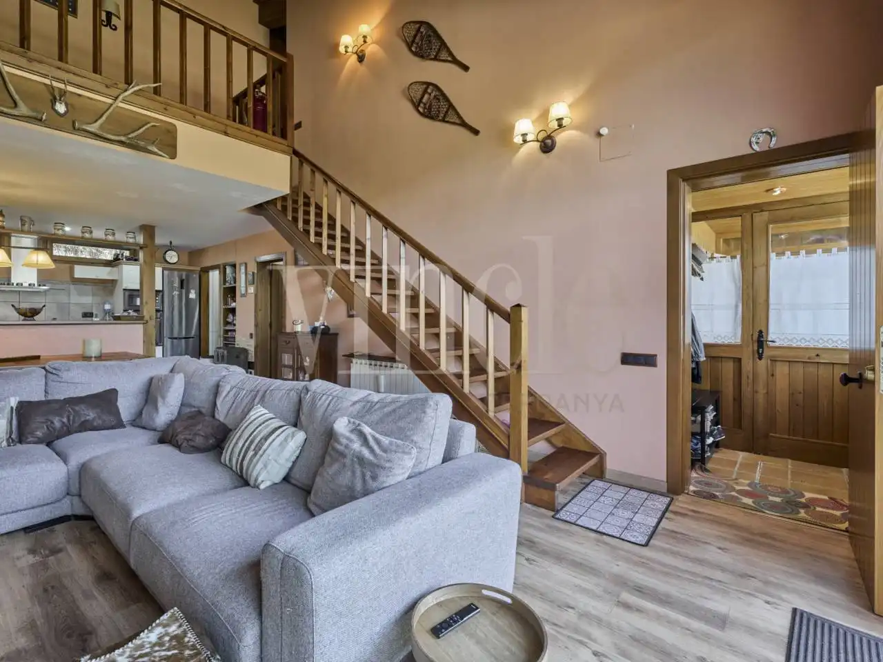Sala de estar de Casa adosada en venta en Montellà i Martinet con Calefacción, Parquet y Terraza
