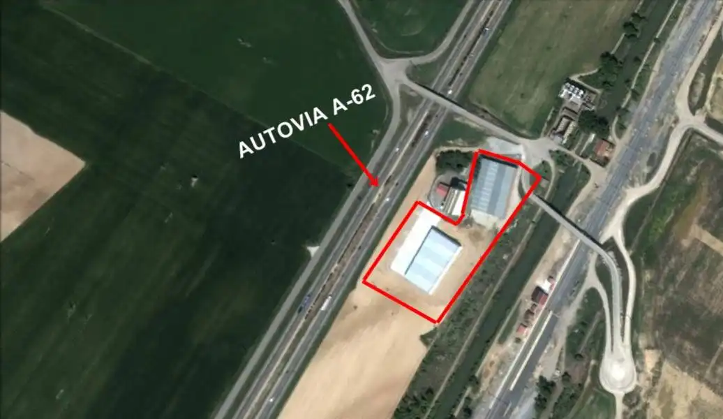 Nave industrial de alquiler en Corcos